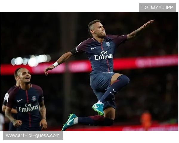 Q版足球明星姆巴佩壁纸设计展现动感与可爱风格