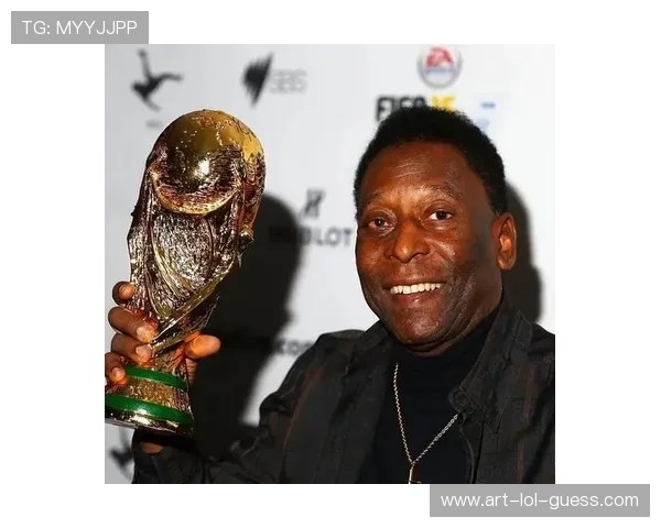 聚焦4号足球球星：从绿茵场上的闪耀到个人成就的传奇之路